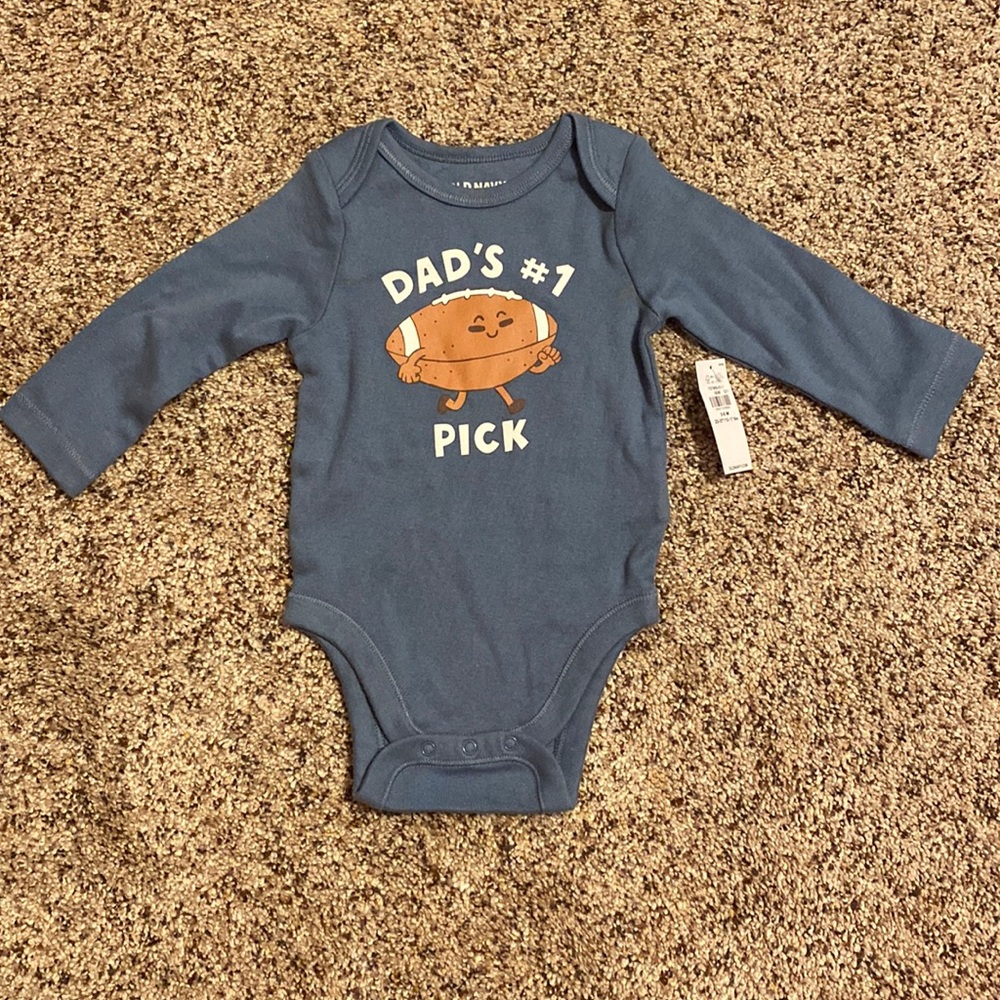 💥2/$12💥NWT Dad’s #1 Pick Onesie 🏈💙🏈